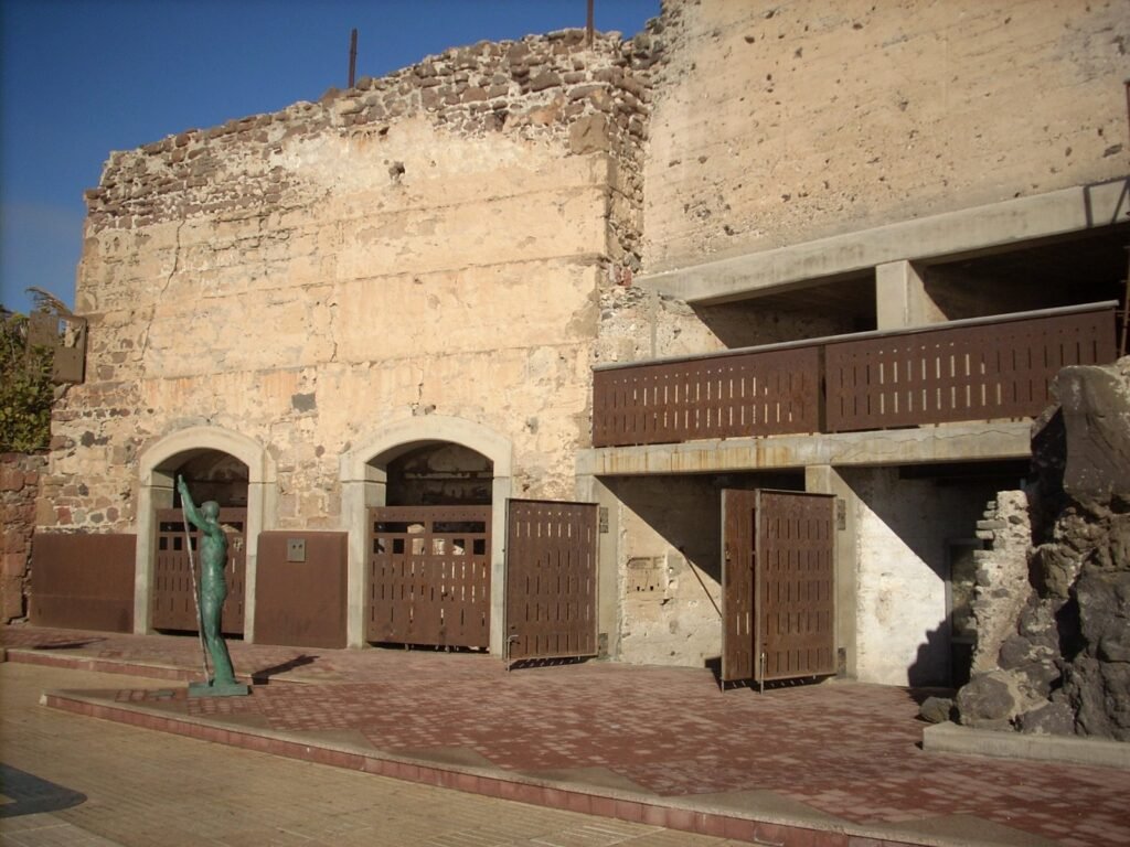 Antiguos hornos de cal en Arinaga, Gran Canaria